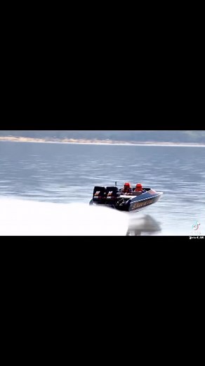 Do water conditions get much better!! C/ @duel06 🔥🔥 #twins #twinrig #ringoffire #glass #dayforit #raceboat #pinned #boatsfordays #bullet #sendit #bulletboats #twinmercs #300xs #outboard #outboardboats #lakelife #livin #ausboats | Aus Boats