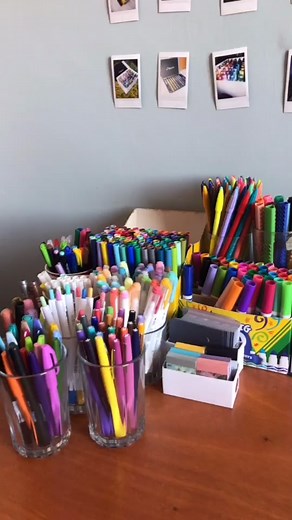 Creo que esta papeleria casera es mi favorita!! Vean como queda🤩🥳#apuntesbonitos #papeleria #fyp #ideadetitulo #stickers