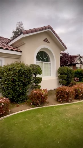 Kern Painting | Loxon XP is a elastomeric coating that you spray and then back roll. It is perfect for stucco houses with hairline cracks. It’s extremely... | Instagram