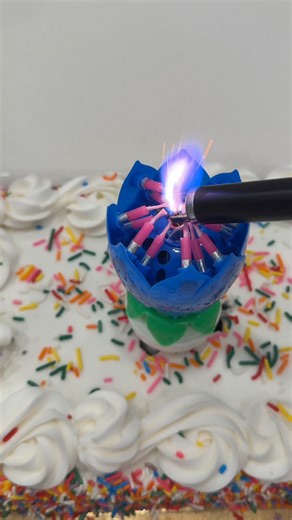 Birthday Lotus Candle #fblifestyle | Blake Reels | Facebook