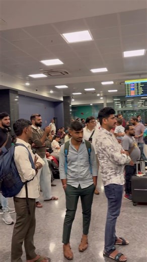 Worst ✈️ experience!!🥺 @flyspicejet #shortsfeed #viral #thecosmoholicengineer #youtubeshorts #yt