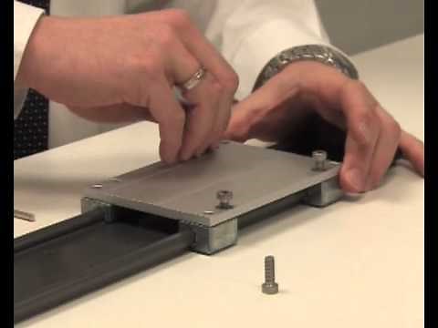 Assembly of linear guide system drylin® W