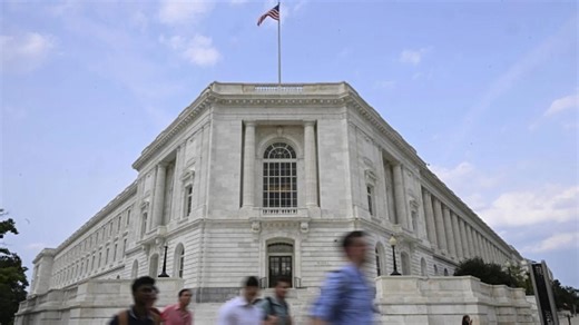 Republican-led Razor-Thin Vote Sends CLARITY Act Forward — What’s Next for the Crypto Market Structure Bill?