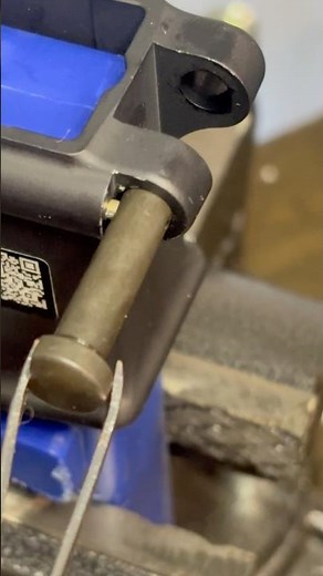 Pivot Pin Install