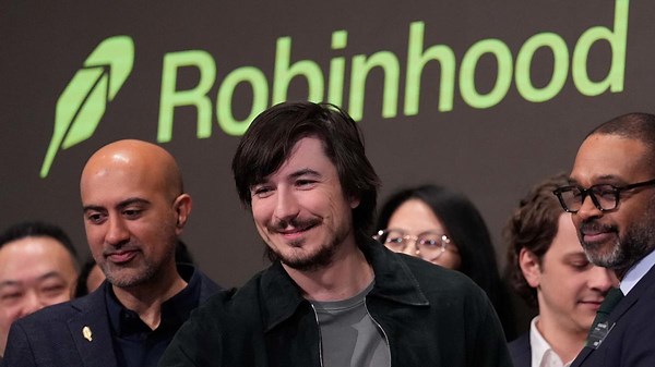 Robinhood stock jumps after SEC removes limit for day traders