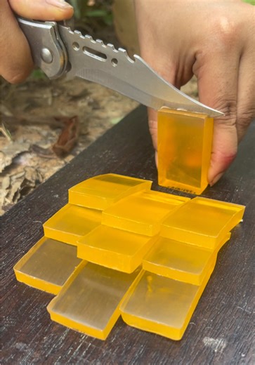 Survival Skills:The shows andUseful Save SOAP#Camping #Survival #Outdoors #bushcraft