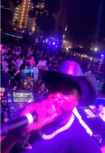 🌊 WHEN YOU GOT THE WHOLE POOL PARTY WOBBLIN’ • ISLA GRAND BEACH RESORT • SOUTH PADRE ISLAND TX 🌊 @Isla Grand Beach Resort, SPITX / @SouthPadreSpringBreak 🔊 DJ JONWAYNE EADEN 🔊 LIVE IN THE MIX SERVING THE LATEST & GREATEST PARTY ANTHEMS! ☀️ FOLLOW ON ALL SOCIALS [ @JWE333 ] ☀️ ☀️ BOOK NOW AT [ WWW.ISLAGRAND.COM ] OFFICIAL SPONSOR FOR JONWAYNE EADEN: BRILLIANCE DERMA CARE [ @brilliancedermacare ] #SpringBreak2026 #SpringBreak #SouthPadreIsland #collegespringbreak #texasspringbreak