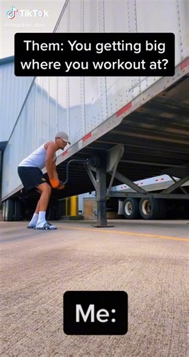 Staying in shape - trucker style 💪 🎥 trucker_dee #trucking #truckdriver #truckinglife #cdl #cdllide #18wheeler | CDL Job Now