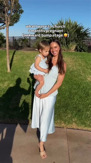 Chrissy Horton on Instagram: "If you’re a pregnant mama in the “awkward” bump stage where you are showing a little but not enough or you’re trying to keep your pregnancy under wraps, these are the dresses for you! I was able to nurse in them as well! Dressing for church can be frustrating when pregnant as your body changes, but hopefully my outfit inspo can help! I’m pregnant with baby number 7 so I have been doing this a while and have lots of looks I love to share in hopes that it helps you fe