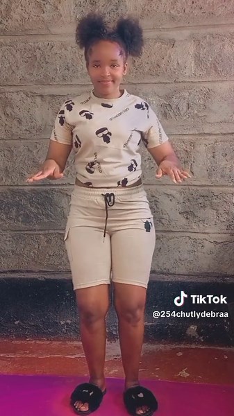 Debra Messing: An Insight into Her Career