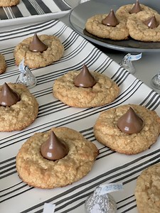 Pounddropper Banana Bread | The Cake Boutique