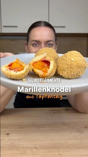 Apricot Dumplings (Marillenknödel) with Quark Dough 🍑