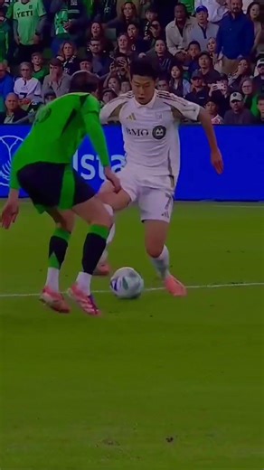 Easy Stepover skill tutorial ⚽️👍 #football #footballskills #soccer #tutorial #shorts #fyp #reels