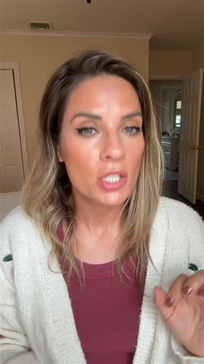 133K views | POV: Your mani just took a sip of Cherry Cola 磻✨ The Cherry Cola Essentials Kit brings together Londontown’s brand new Cherry Cola Perfecting Nail Veil + the essentials for your glossiest mani yet. The formula helps support the look of hydrated, stronger-feeling nails and a salon-quality shine you can see from across the room. It’s your full routine in one set, and trust me, the compliments won’t stop. Get yours today! | Clare Dill | Facebook