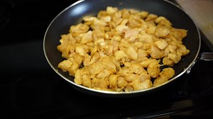 306K views · 8.9K reactions | HOW TO COOK CHICKEN SHRIMP FRIED RICE | Watch Crissy Work | Facebook