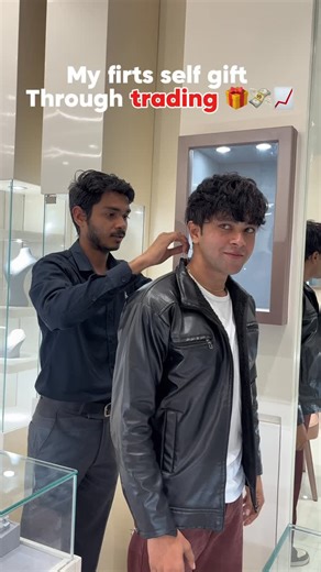 ADDICTED OF MONEY 💰📊 on Instagram: "Firts gift from trading 💸📈📊 Today i buy new gold chain 80k in inr this is my first gift from my earning at age of 17 . . . . #trading #gift #traderlifestyle #17 ag"