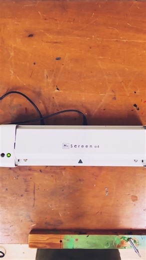 もうすぐ #Halloween ！🎃 小型デジタルスクリーン製版機 #MiScreen a4でハロウィンTシャツを作りました👻 オリジナルのTシャツを着てハロウィンイベントを盛り上げよう🌙🐈‍⬛ #ハロウィン #マイスクリーンエーフォー #miscreena4 #Digitalscreenmaker #silkscreen #drawing #graphic #design #art #illustrator #silkscreenprinting #スクリーンプリント #ものづくり #ハロウィンイベント #ワークショップ #workshop #happyhalloween #trickortreat #halloweencostume #spooky #子供 #halloweenparty | 理想科学工業/シルクスクリーン