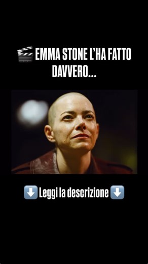 l.esperto.di.stoc_inema on Instagram: "Emma Stone si è rasata davvero i capelli per il suo nuovo film, #Bugonia. Ieri sera il film è stato presentato in anteprima mondiale alla Mostra del Cinema di Venezia, e la performance dell’attrice – radicale e intensa – ha lasciato il pubblico spiazzato. Nel film diretto da Yorgos Lanthimos, Stone interpreta una potente CEO rapita da un gruppo di complottisti che credono che sia… un’aliena 👽 Per calarsi nel personaggio, l’attrice ha scelto di radersi comp