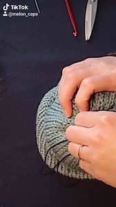 New poms are here and available! This tutorial will show you how to remove your pom to wash, or to exchange for a new one! . Some of the double knit fireside beanies are also reversible just by changing the pom to the other side! . Message to order more poms or a beanie with your choice of pom!! | Melon Caps