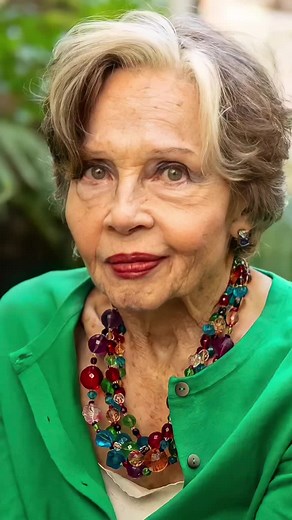 Leslie Caron: Golden Cinema Actress and Hollywood Legend