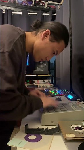 Akai mpc 2000xl beats making process how to making hiphop music chipping sampling #wutang #beats