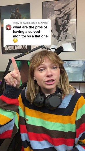 Curved Monitor vs Flat Monitor: Which is Better?