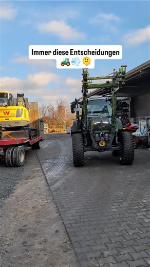 Felix on Instagram: "Was wäre eure Wahl und warum? #fendt #case #bagger #agriculture #tractor"