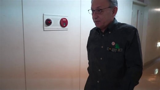 沖縄県民は、「基地反対運動している連中は、本土から来た連中ばかり」というがこういう左翼連中が日本全国どころか、中国や朝鮮からも集結してるのは何故か？こういう左翼連中の不法行為を黙認している沖縄知事や、沖縄の政治家が問題なんだよそうしてこんな連中を選挙で選んでいるのは、沖縄県民だろ