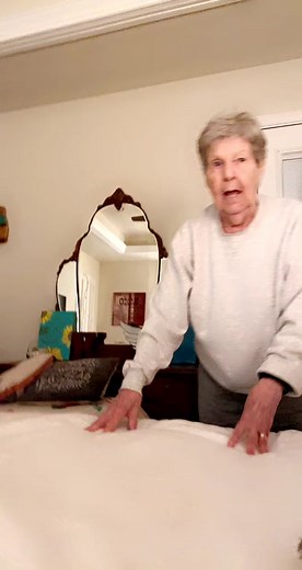 Kari K (@karileeann)’s videos with original sound - Kari K