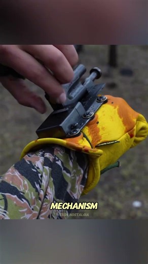 WW2 Glove Gun That Fires When You Punch 🔫🧤