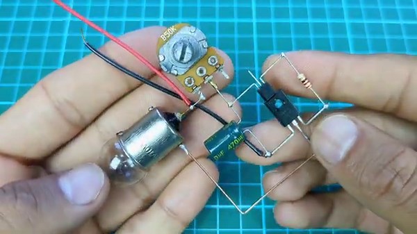 Make this 12V Circuit for your Car & Bike | DIY Project for Beginners