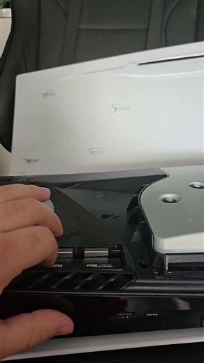 Installing A PS5 SSD Part 2