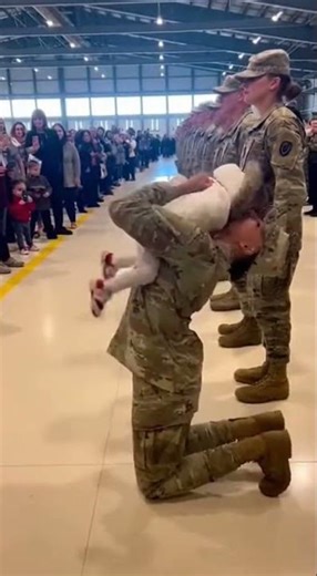 Toddler Girl Spots her Military Mom in a formation #familyreunion