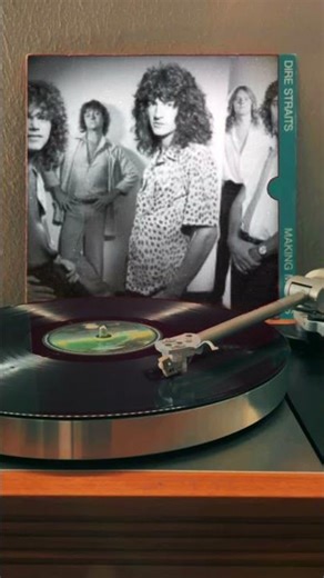 REO Speed Wagon - Keep On Loving You 1980