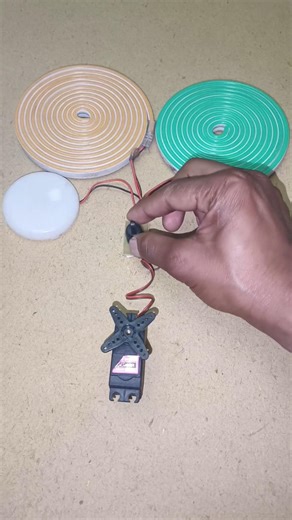 Powering a RGB LED light & Green & yellow Neon strip Light With Gear Motor Generator #dcmotor#shorts