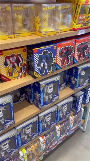 Walk to buy a robot car