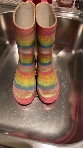 Deep Mud Wellies Cleaning | Mom Stuff