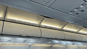 Safety Demonstration Showing Oxygen Mask Deploying Stock Footage Video (100% Royalty-free) 3952988533 | Shutterstock