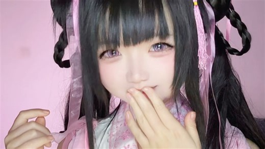 那个总是嘲讽你的雌小鬼师妹