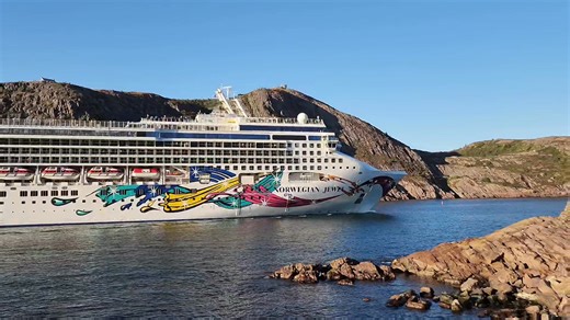 262K views · 3.4K reactions | The Norwegian Jewel has just departed the St. John's harbour. Safe adventures Video Credit: NFLD Bulletin | NFLD Bulletin | Facebook