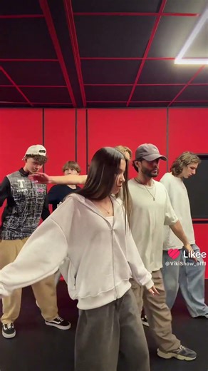 Ведь мое тело уб*йца) ‪@VikiShow‬ #vikushena_konfetka_official