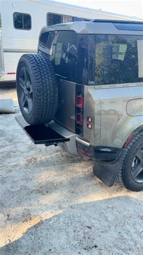 Close-up of this custom bench install on a Defender! 🔧🔥 Got a project in mind — unique or everyday? We’re here for it. DM us to get started — no idea is too unusual for us to tackle! #MBEquineTrailerFabrication #Farm #Upgrades #Contactus #Wellington #WellingtonFarms #loxahatcheefl #Loxahatcheefarms #Loxahatchee | MB Equine & Trailer Fabrication