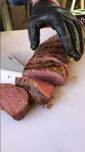 Slicing a Reverse Seared Chateaubriand