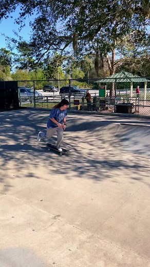 IG: @ aspenmartinshreds 🛹😈 #skateboarding #skatergirl #skatepark #skatetricks #skateboardingisfun #asmr