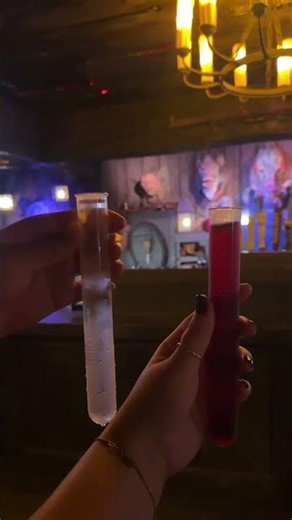 Step into Darkmoor and into the world of monster hunting at Burning Blade Tavern 🔥 #universalparks