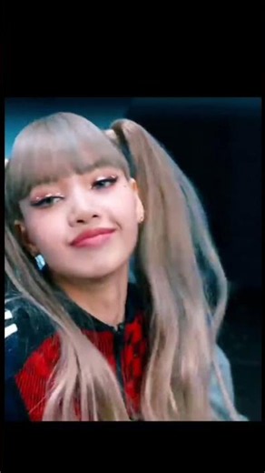 LISA making it look effortless 💯 #lisa #lalisa #blackpink #nyc