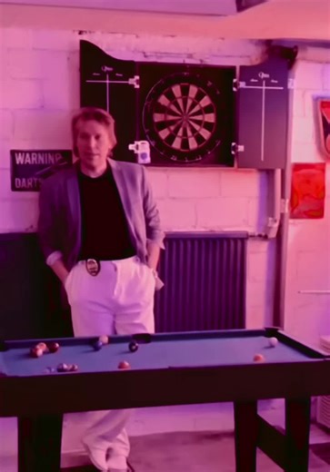 Embrace Miami Vice Lifestyle: 80s Acting Vibes