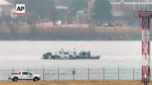 A Former Military Pilot Explains That Training Flights Don’t Mean Rookie Pilots Learning to Fly