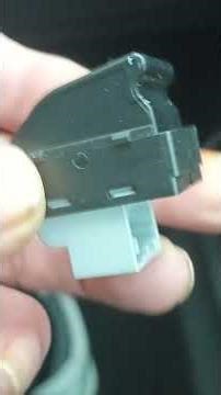 #Fox 2005#Changement du bouton du léve vitre