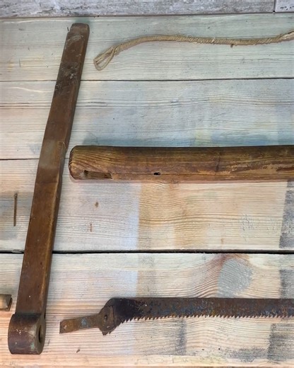 Restoring a Rusty Old Hand Saw Plus a Small Modification | DIY & Crafts